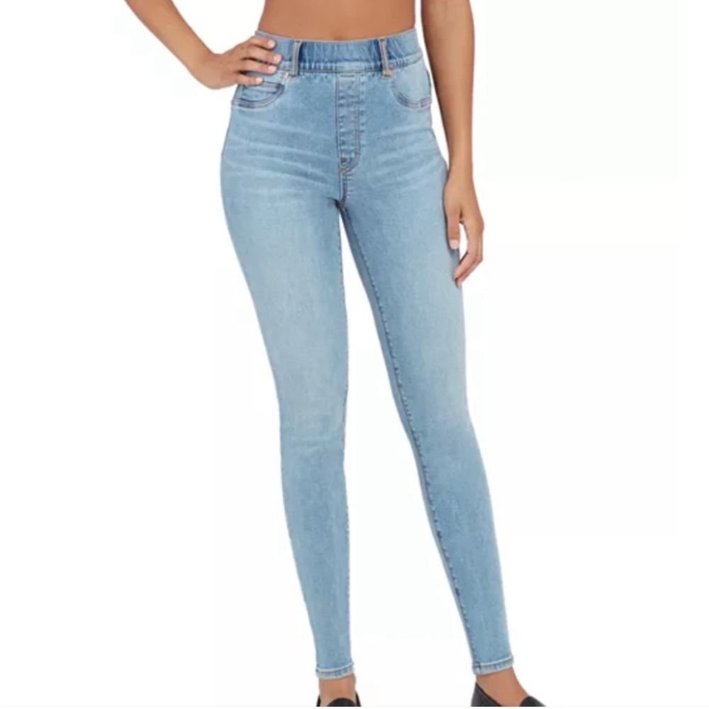 Spanx Skinny Jeans in Light Vintage Wash, Size Petite Small